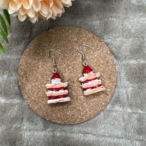 Strawberry Cale Dangle Earrings
